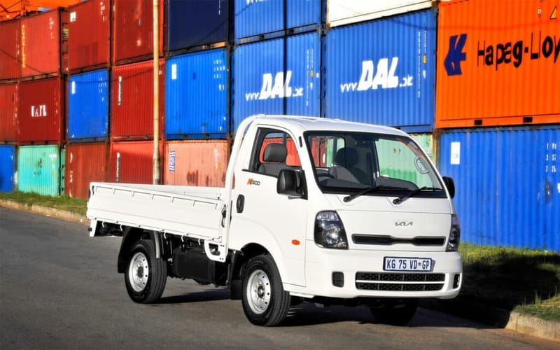 Kia K 2500: Multifunctional centre console
