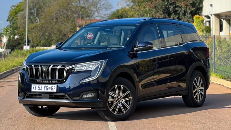 Mahindra XUV 700: Unmissable Presence