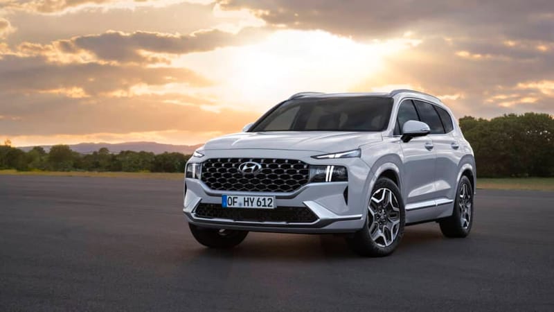 Hyundai Santa Fe: World-class Safety Comes Standard