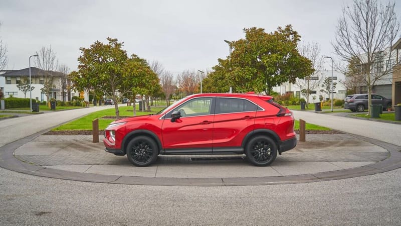 Mitsubishi Eclipse Cross: See technology like never before