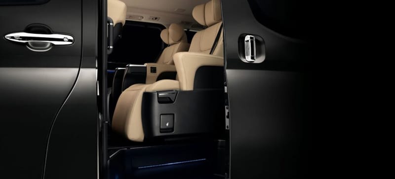 Toyota Quantum Bus: Comfortable and Spacious Interior
