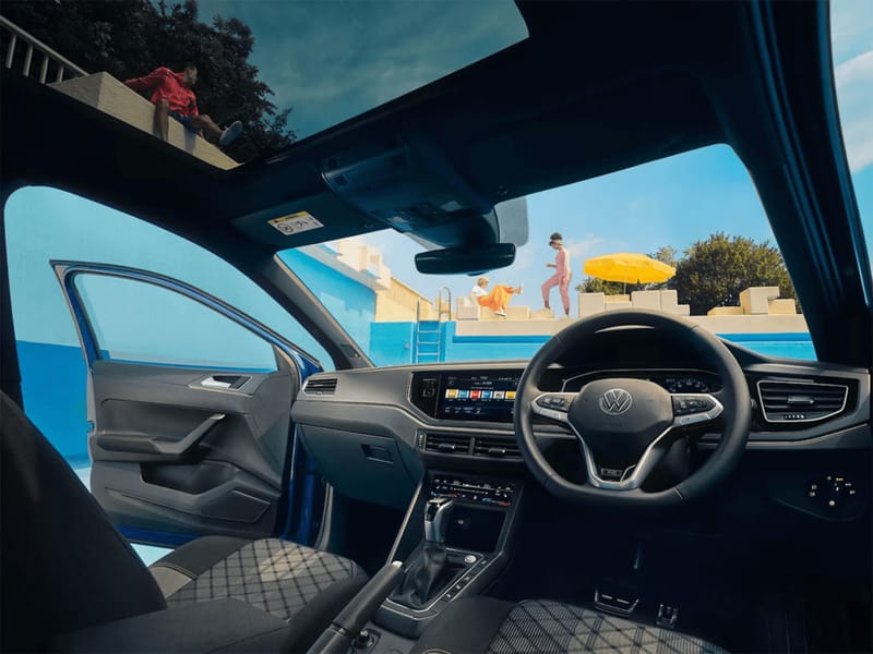 Volkswagen Polo: Modern and Spacious Interior