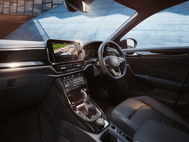 Volkswagen T-Roc: Comfortable and Spacious Interior