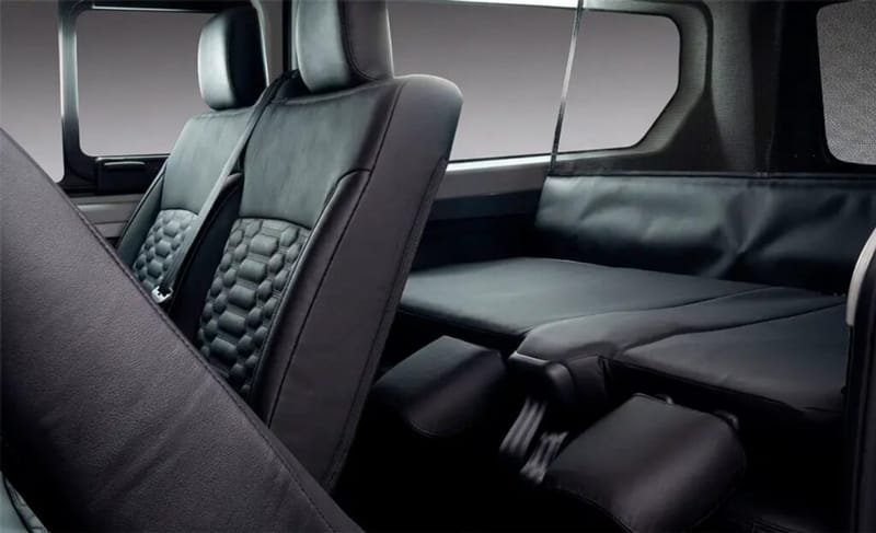 Renault Trafic Passenger: Space and Comfort for Every Passenger