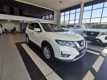 NISSAN X TRAIL 2.5 ACENTA 4X4 CVT for Sale in South Africa