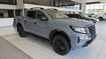 NISSAN NAVARA 2.5DDTI PRO-4X 4X4  for Sale in South Africa