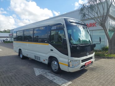 TOYOTA COASTER 2.8D GL  for Sale in South Africa