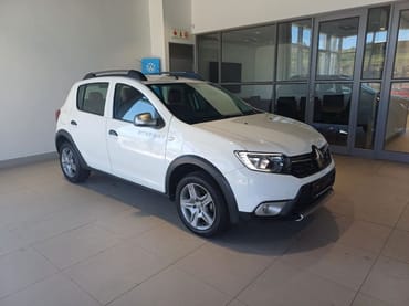 RENAULT SANDERO 900T STEPWAY EXPRESSION for Sale in South Africa