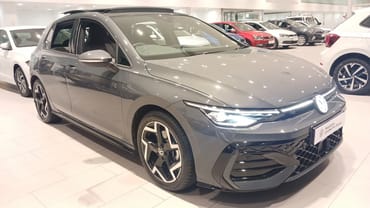 VOLKSWAGEN GOLF 1.4 TSI R-LINE TIPTRONIC for Sale in South Africa