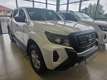 NISSAN NAVARA 2.5DDTI SE PLUS  for Sale in South Africa