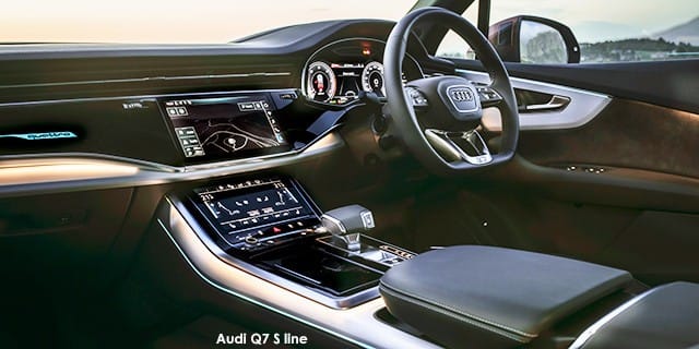 Audi Q7 45 TDI quattro TIP S Line photo 3