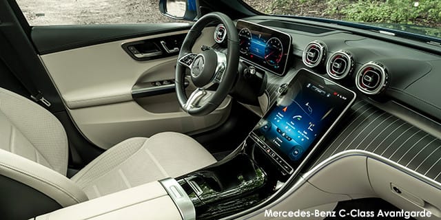 Mercedes-Benz C-Class photo 3