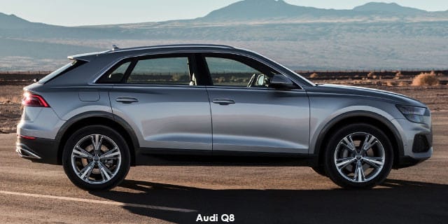 Audi Q8 photo 2