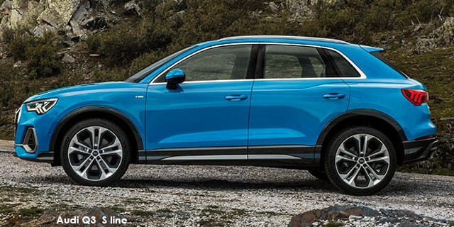 Audi Q3 35 TFSI S Tronic S Line photo 5