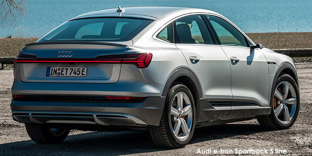 Audi e-tron Sportback 55 S Line photo 4