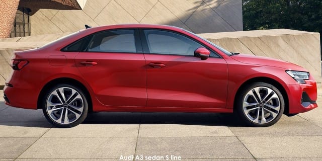 Audi A3 35 TFSI Black Edition TIP photo 3