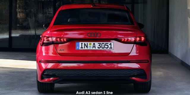 Audi A3 35 TFSI Black Edition TIP photo 5