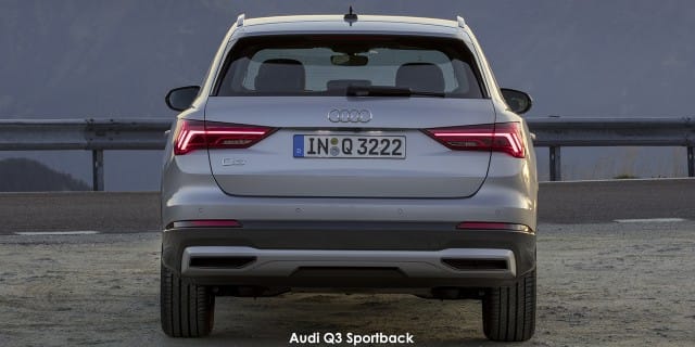 Audi Q3 Sportback 35 TFSI Stronic photo 3