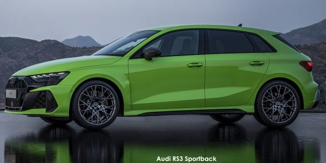 Audi A3 Sportback RS3 Sportback quattro Stronic photo 3