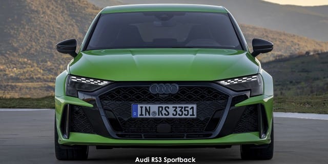 Audi A3 Sportback RS3 Sportback quattro Stronic photo 4
