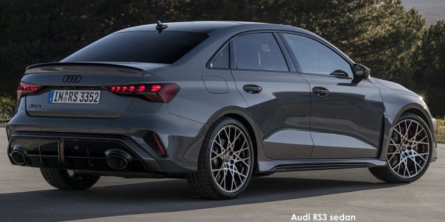 Audi A3 RS3 quattro Stronic photo 5
