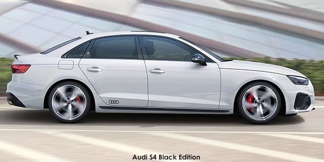 Audi A4 S4 3.0 TFSI quattro TIP Black Edition photo 2