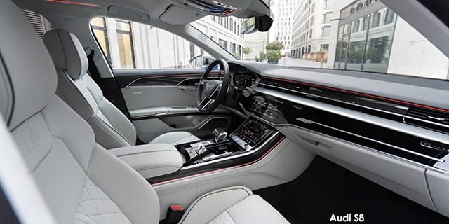 Audi A8 photo 5