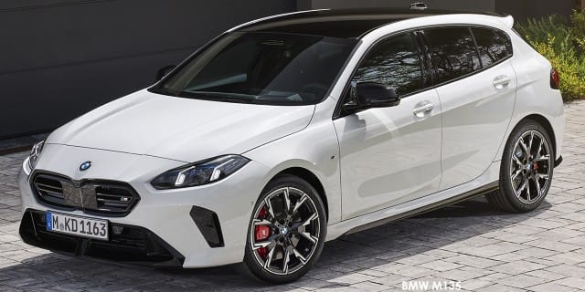 BMW 1 Series M135 xDrive Auto (F70) photo 2