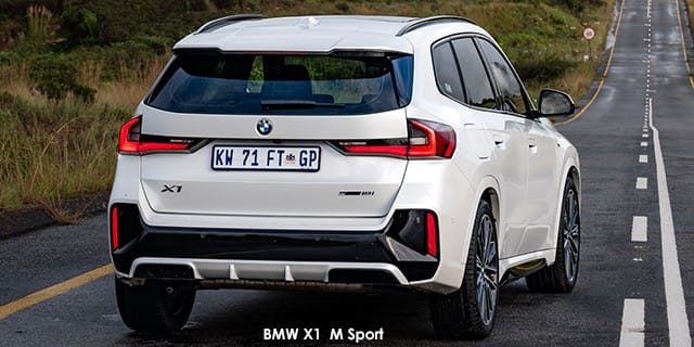 BMW X1 sDrive18d M-Sport photo 4