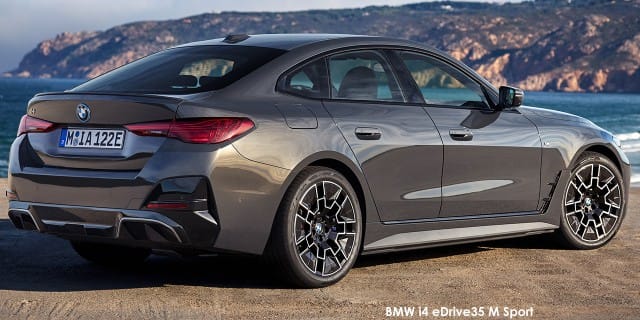 BMW i4 eDrive 35 M Sport photo 3