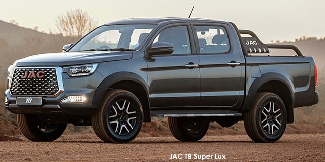 JAC T8 photo 2