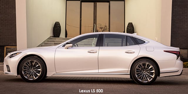 Lexus LS 500 photo 2