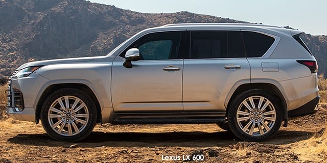 Lexus LX photo 2
