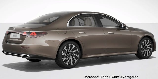 Mercedes-Benz E-Class photo 3