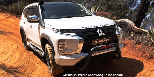Mitsubishi Pajero Sport 2.4D 4x4 Shogun Auto photo 2