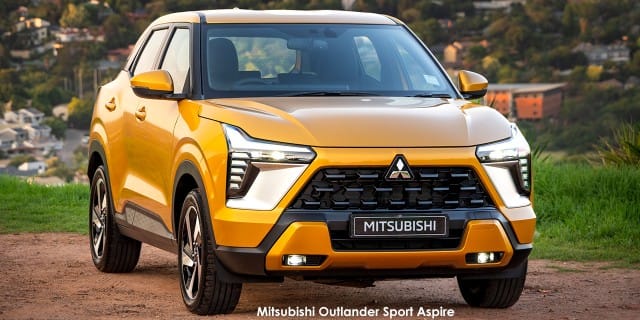 Mitsubishi Outlander Sport photo 2
