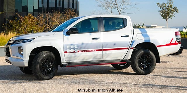 Mitsubishi Triton 2.4 Di-DC Athlete 4x4 Auto Double Cab photo 3