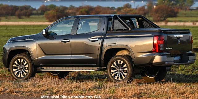 Mitsubishi Triton 2.4 Di-DC GLS 4x4 Auto Double Cab photo 4