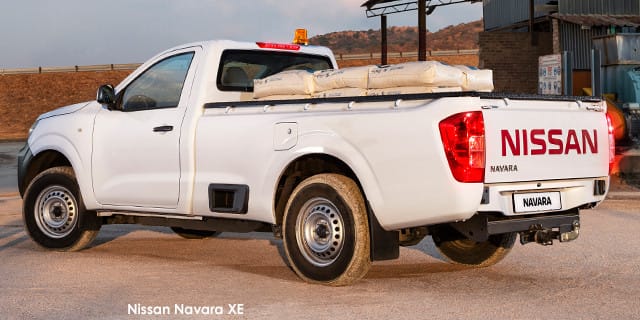 Nissan Navara Single Cab photo 2