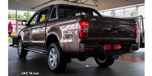 JAC T6 photo 2