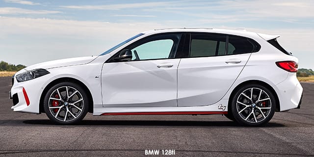BMW 1 Series 128ti Auto (F40) photo 2