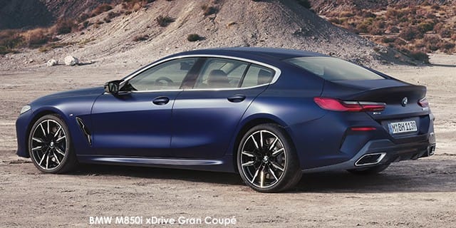 BMW 8 Series photo 4