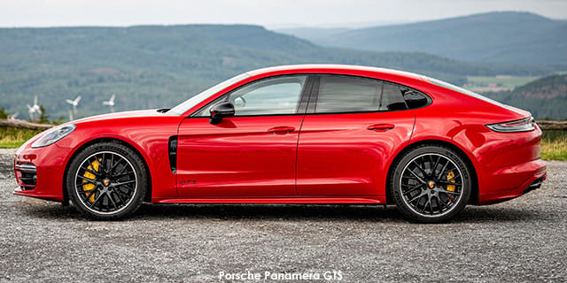 Porsche Panamera GTS photo 2