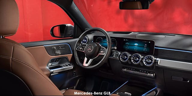 Mercedes-Benz GLB photo 4