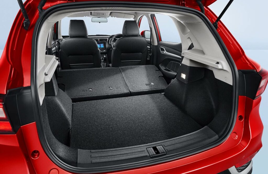 ZS 1.5 LUXURY A/T image 3