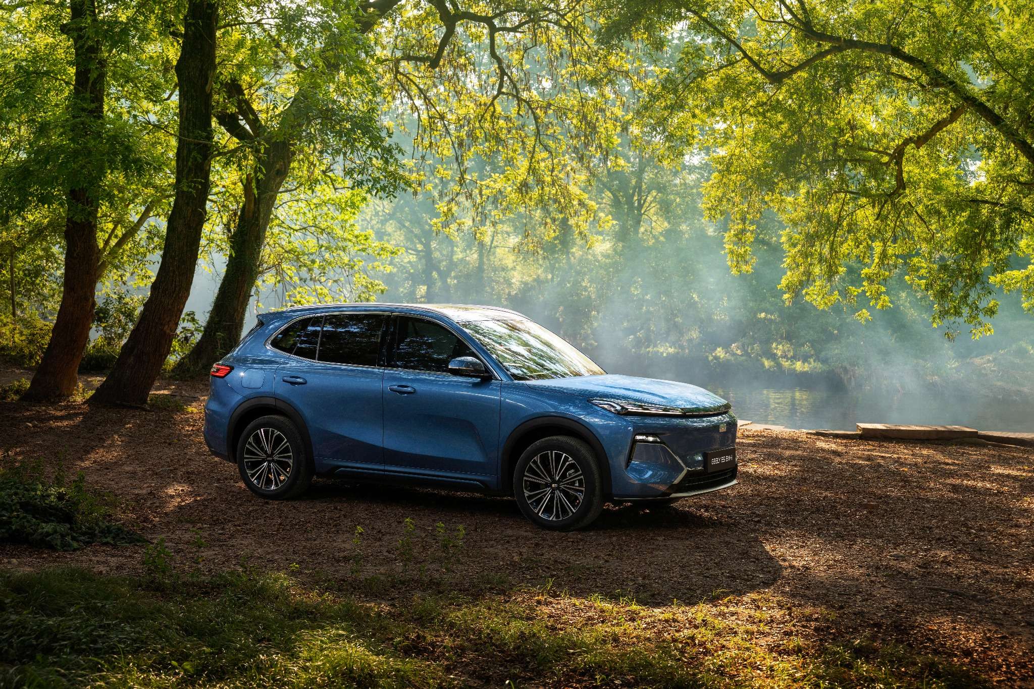 GEELY E5 EM-i APEX (PHEV) Banner Image