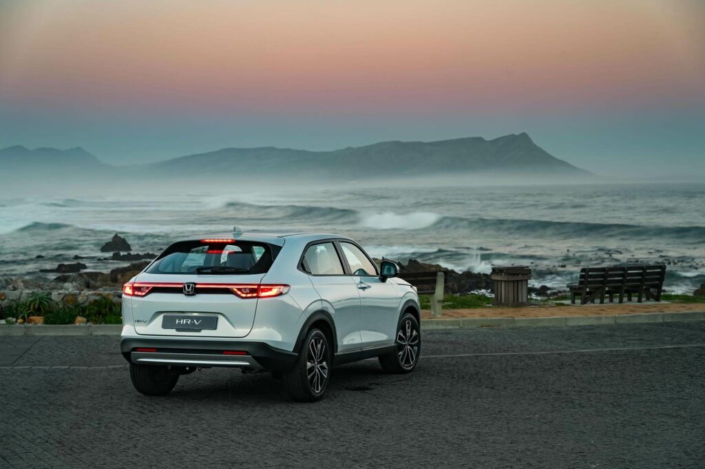 HONDA HR-V 1.5 EXECUTIVE CVT - Side View