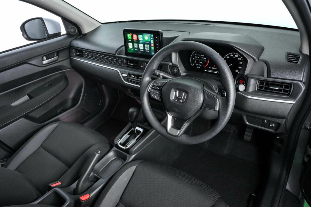 HONDA AMAZE 1.2 COMFORT CVT - Interior View