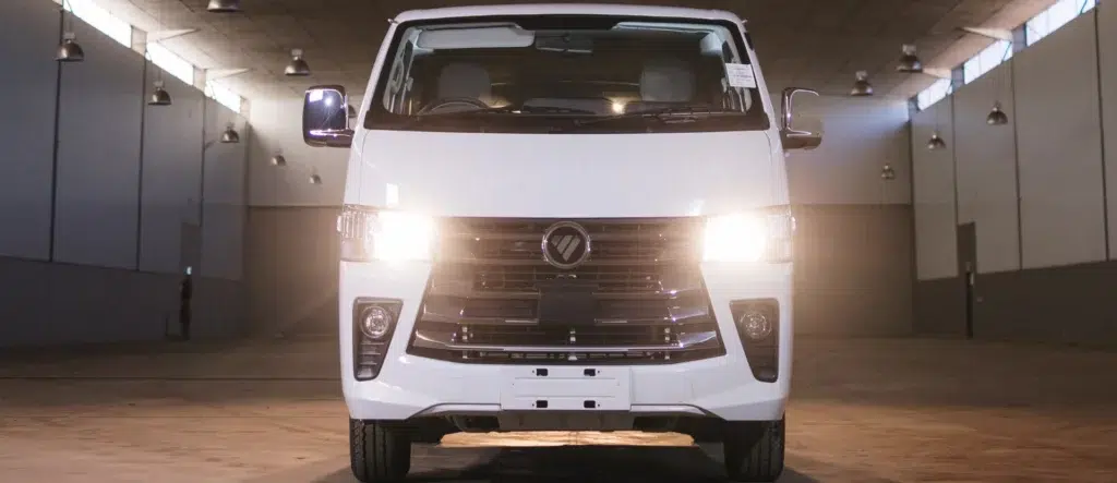 FOTON VIEW CS2 2.0D HR F/C P/V - Front View