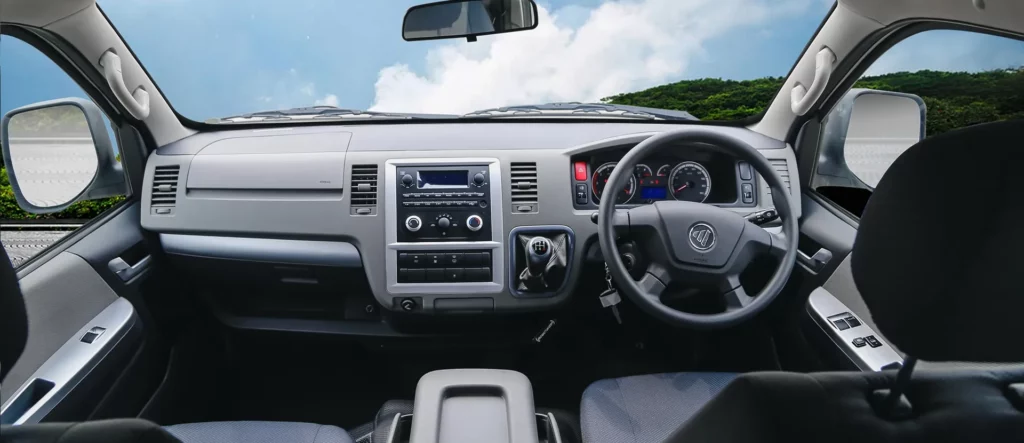 FOTON VIEW CS2 2.0D HR F/C P/V - Interior View